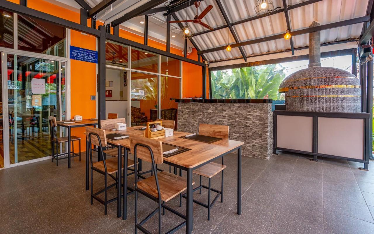 Nice To Meat You Rooms Patong Luaran gambar