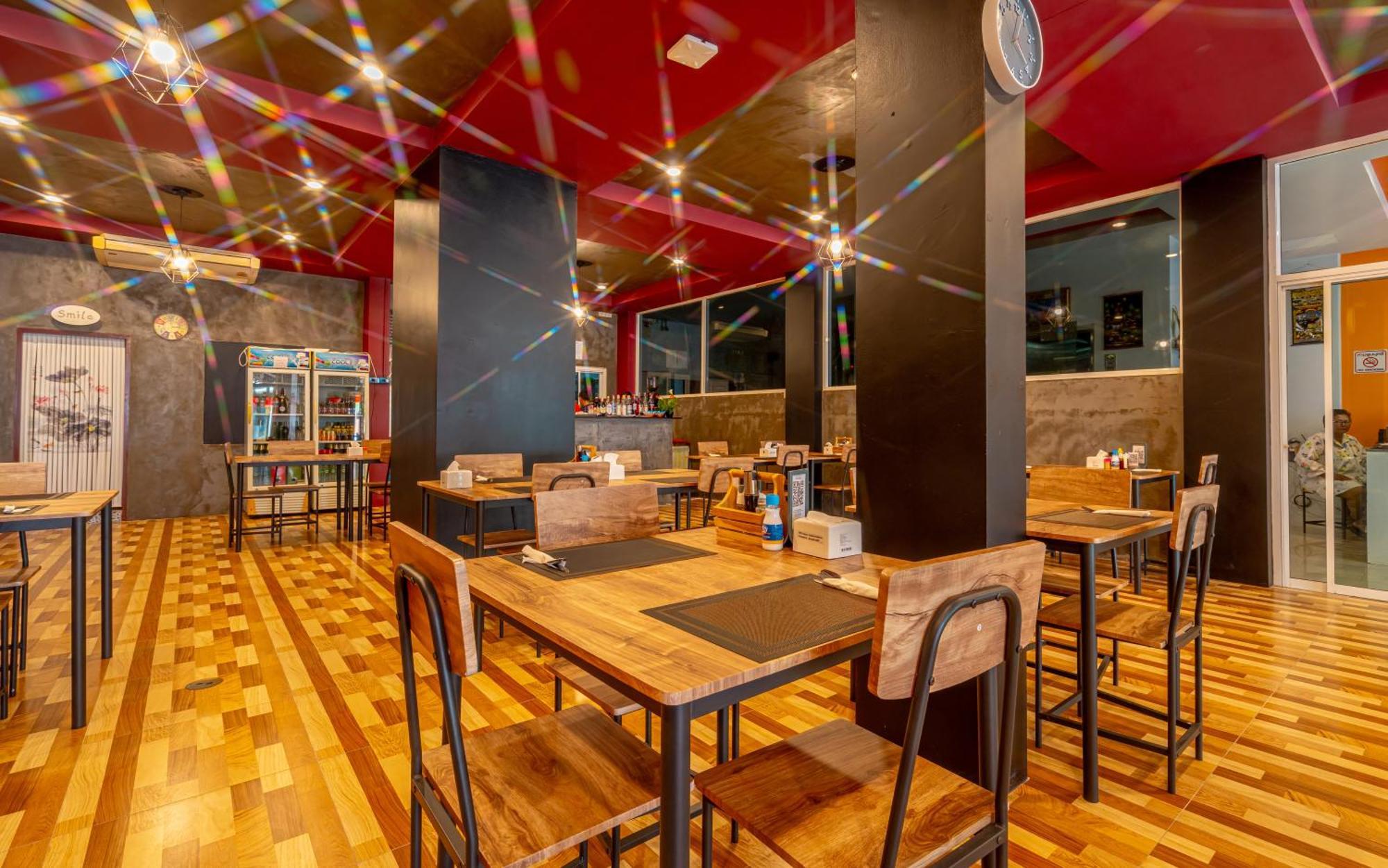 Nice To Meat You Rooms Patong Luaran gambar