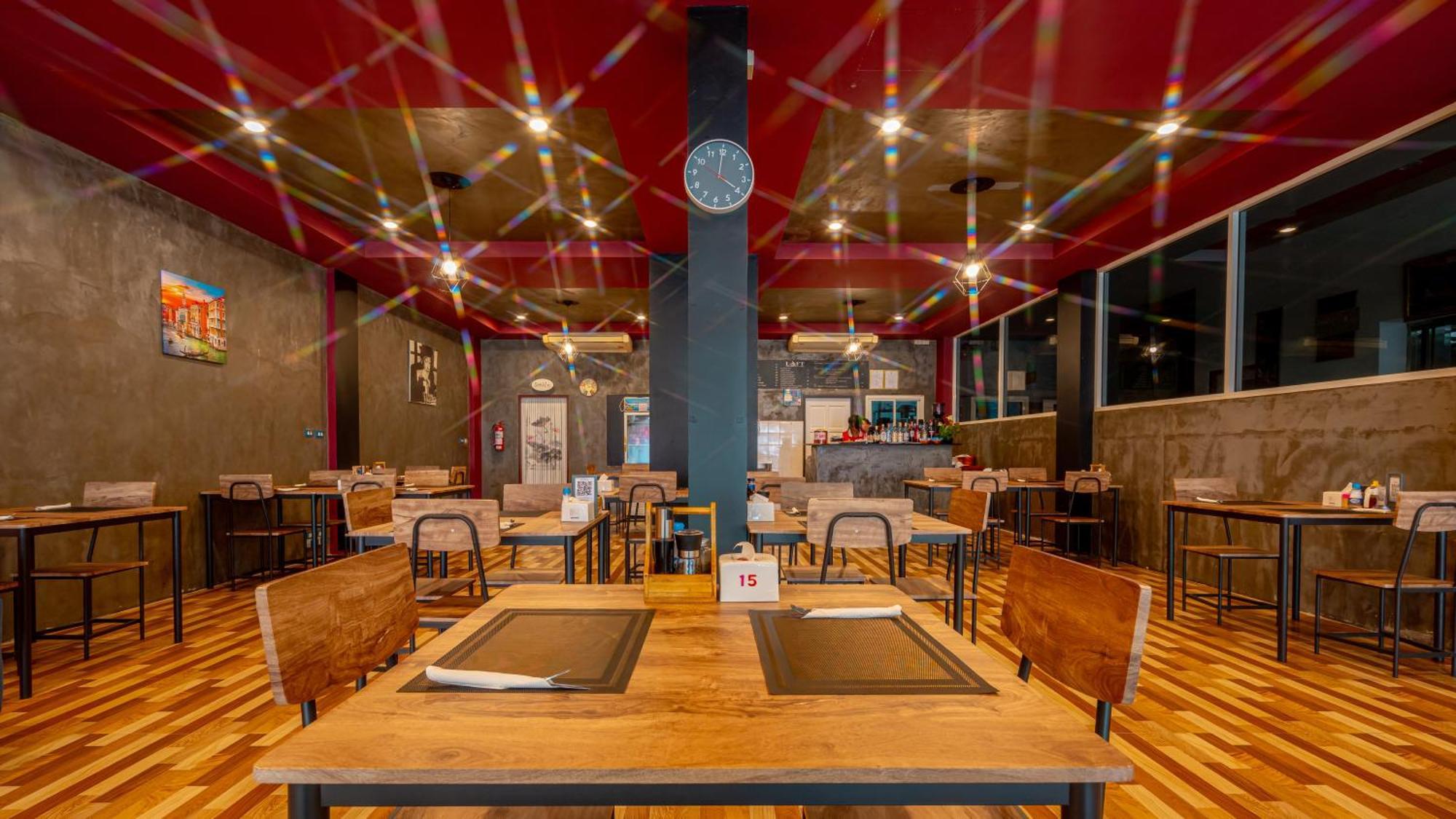 Nice To Meat You Rooms Patong Luaran gambar