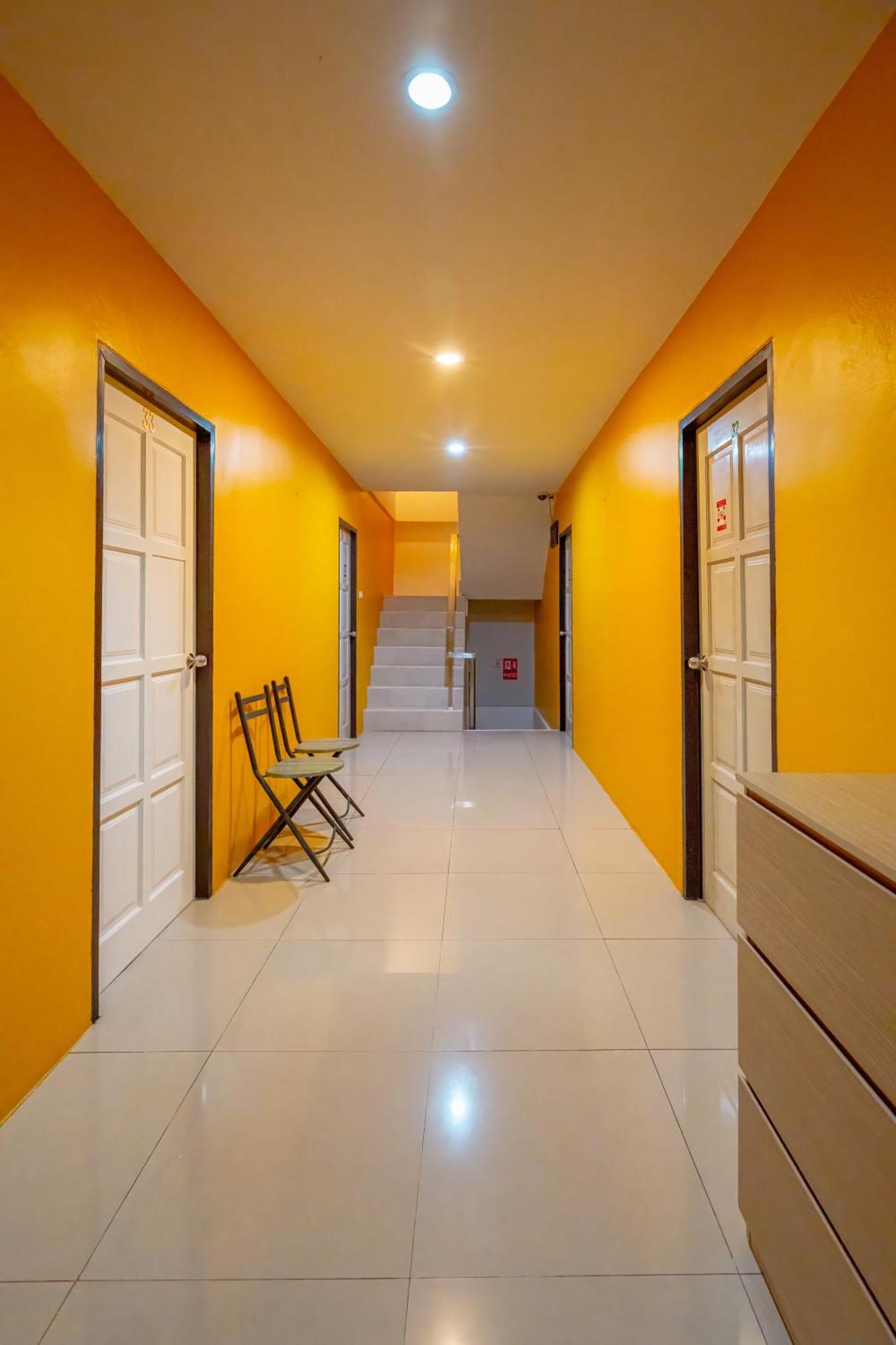 Nice To Meat You Rooms Patong Luaran gambar
