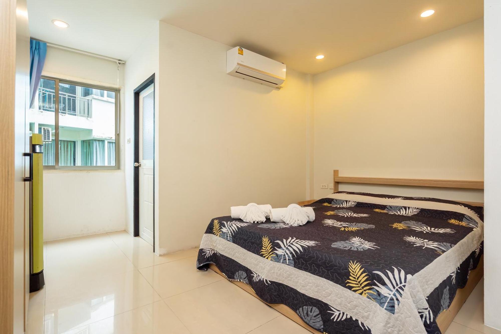 Nice To Meat You Rooms Patong Luaran gambar