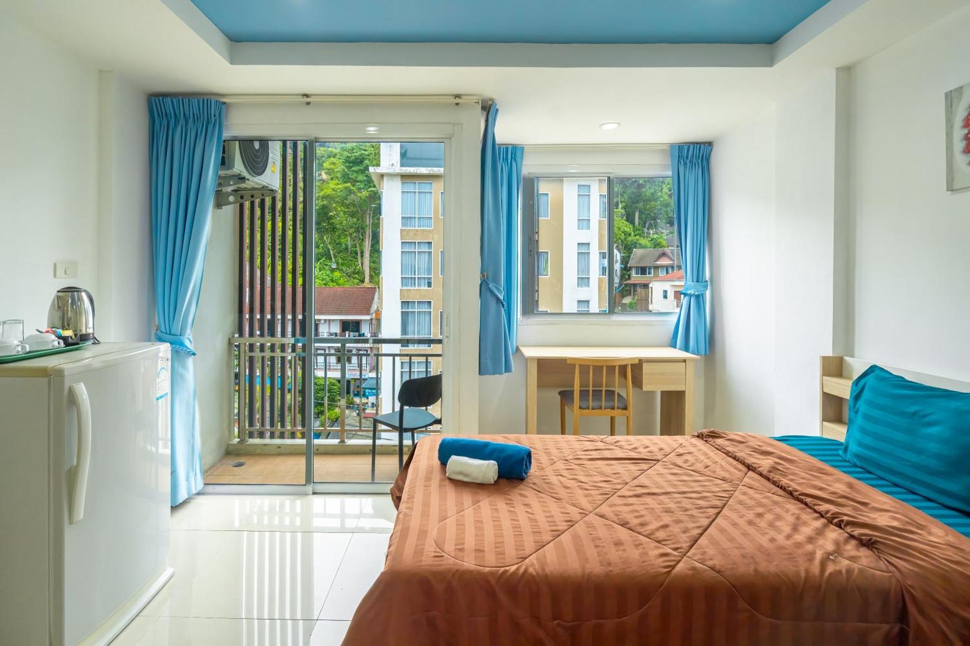 Nice To Meat You Rooms Patong Luaran gambar
