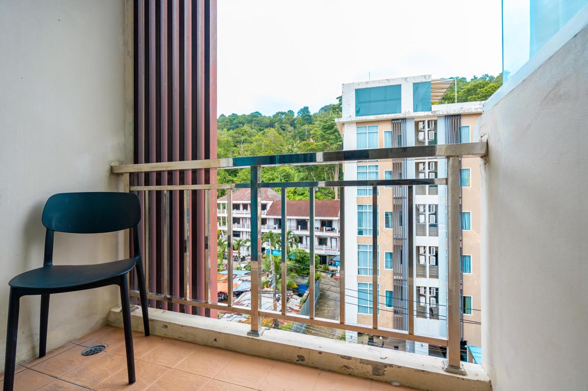 Nice To Meat You Rooms Patong Luaran gambar